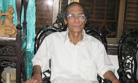 Nhà văn Ông Văn Tùng